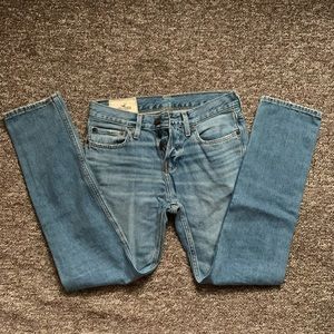 Hollister Jeans 28x30